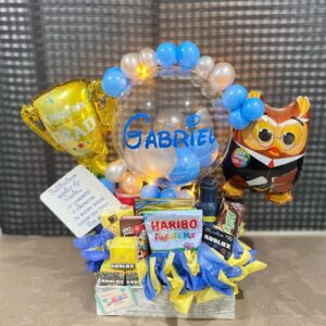personalised-graduation-gift-basket-with-balloons